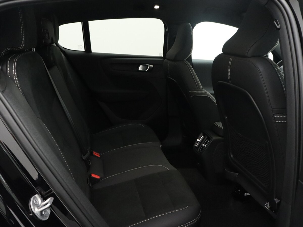 35108872 volvo c40 recharge 231pk plus 58