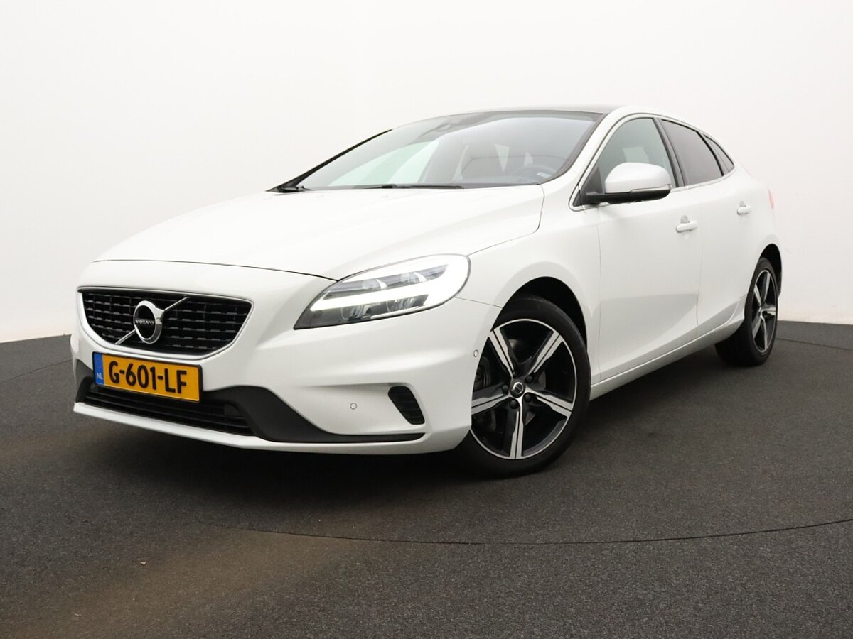 36007830 volvo v40 1 5 t3 polar sport panorama dak navigatie pdc 72