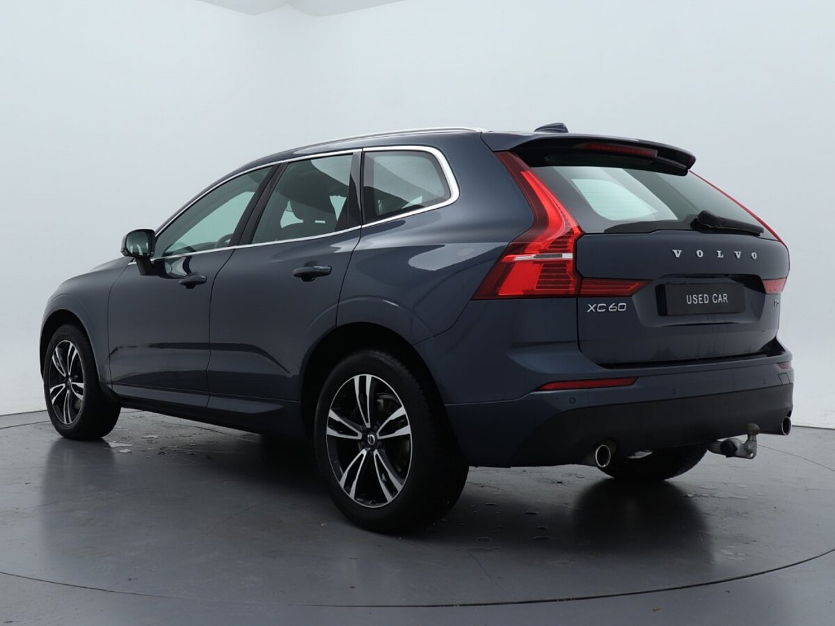 44244549 volvo xc60 2 0 t5 momentum 7 02