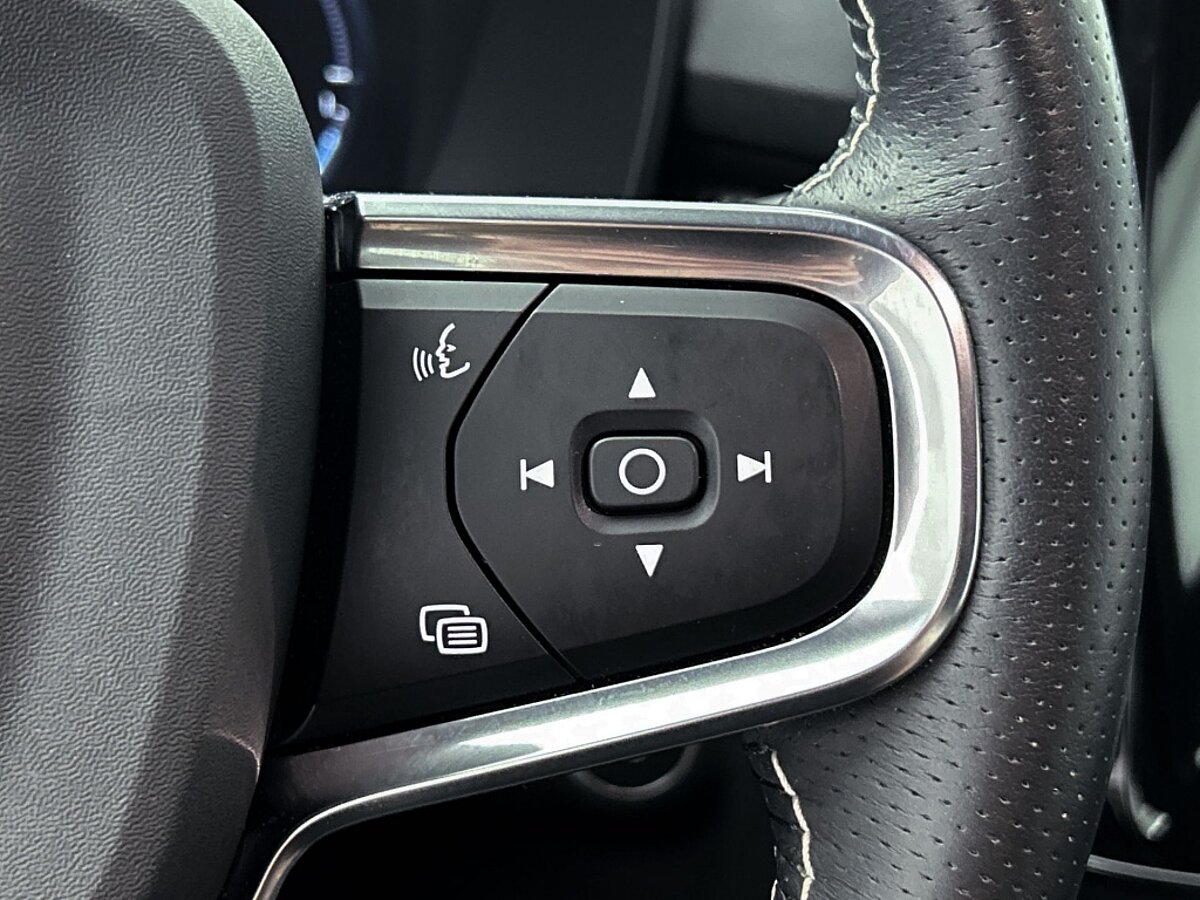 44713431 volvo xc40 1 5 t5 recharge r design origineel nl 34