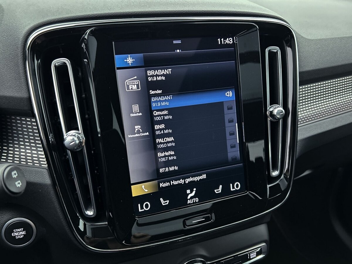 44986349 volvo xc40 1 5 t4 recharge r design 74