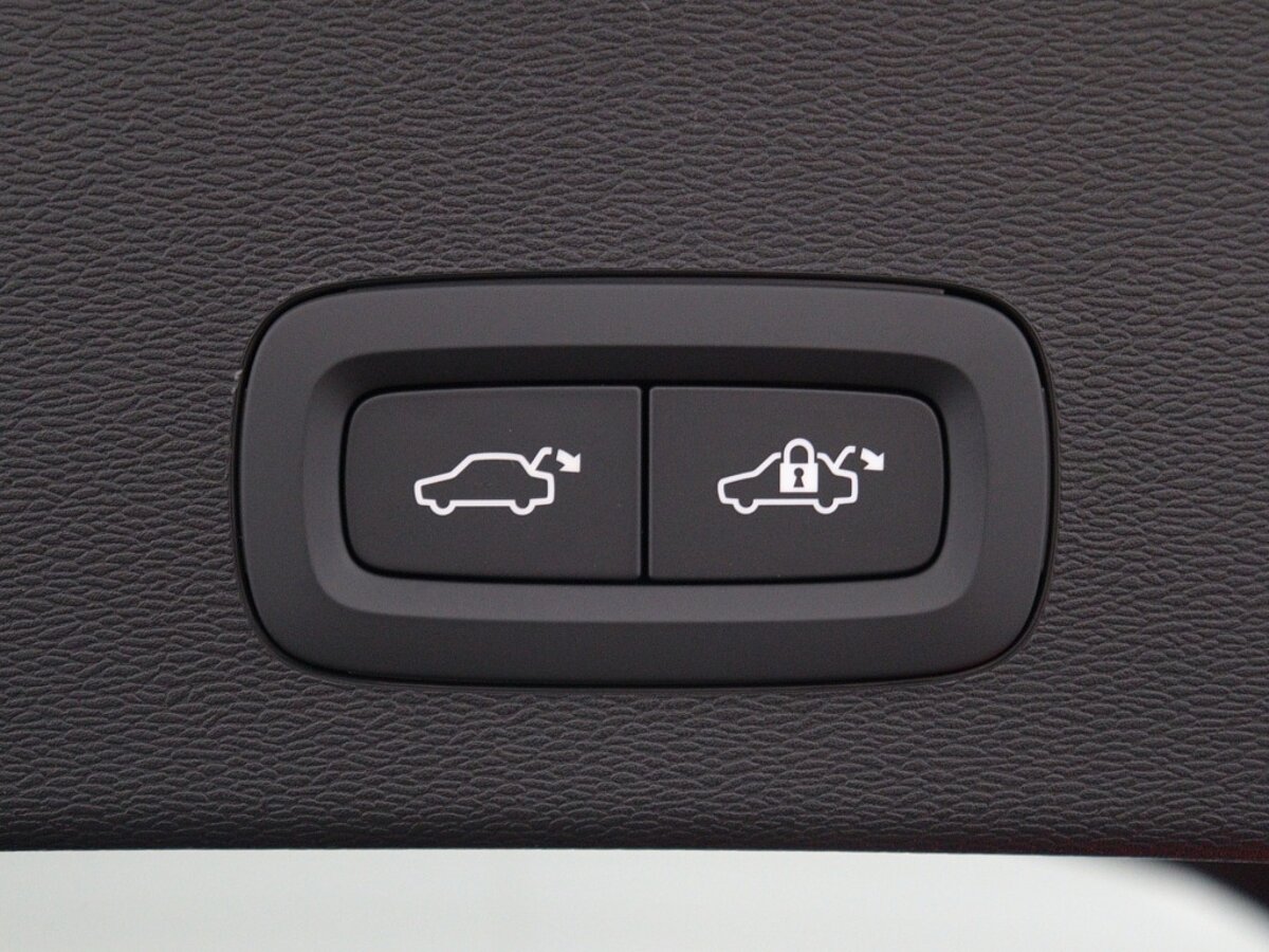 45734610 volvo c40 extended plus 82 kwh adaptive cruise trekhaak getint glas 42