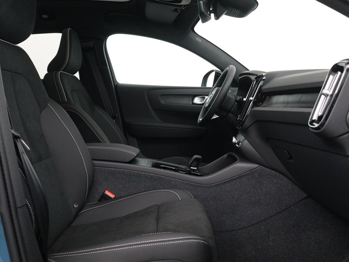 45734610 volvo c40 extended plus 82 kwh adaptive cruise trekhaak getint glas 5
