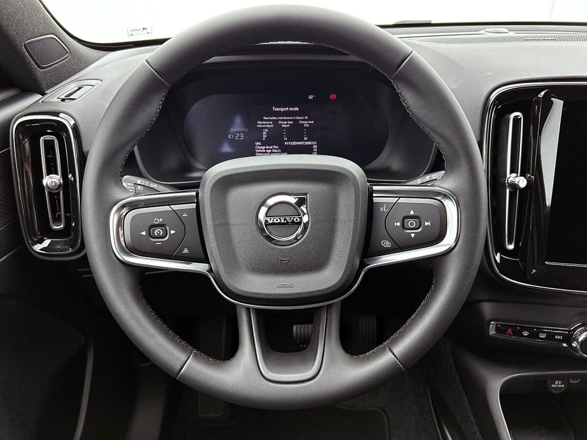 47451360 volvo ex40 ex40 extended range core business climate pack versatility 09