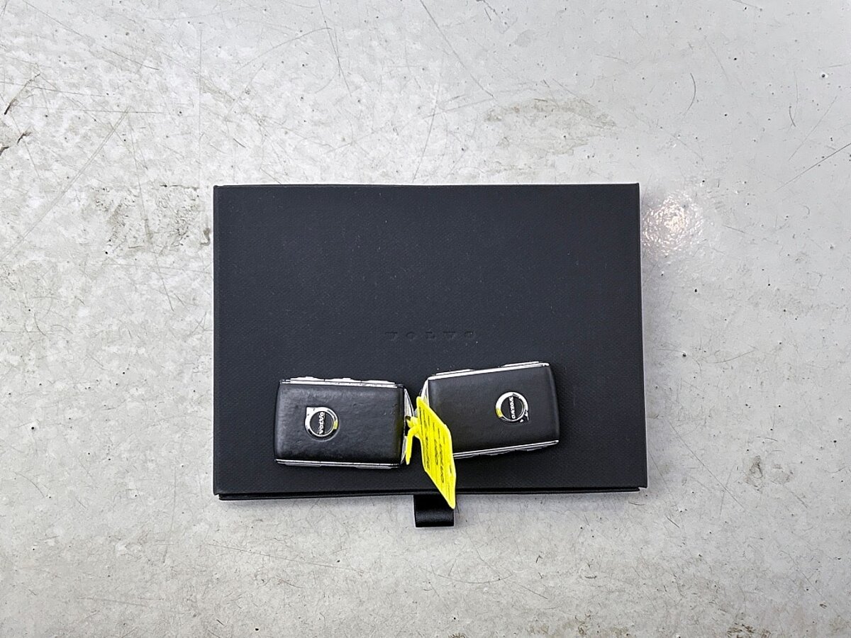 48741197 volvo v60 t6 awd 20 inch pano stoelventilatie 360 styling kit 76