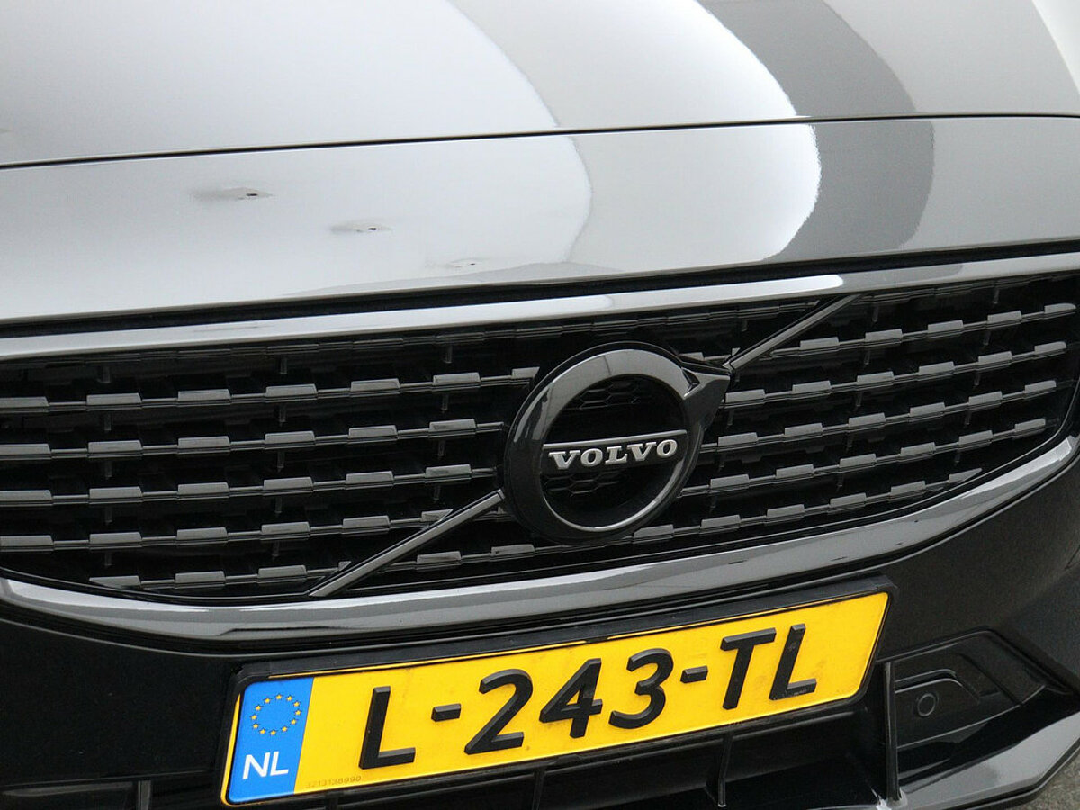34202865 volvo s60 2 0 b3 r design panoramadak harman kardon voorruitverwarmi 9bca1b