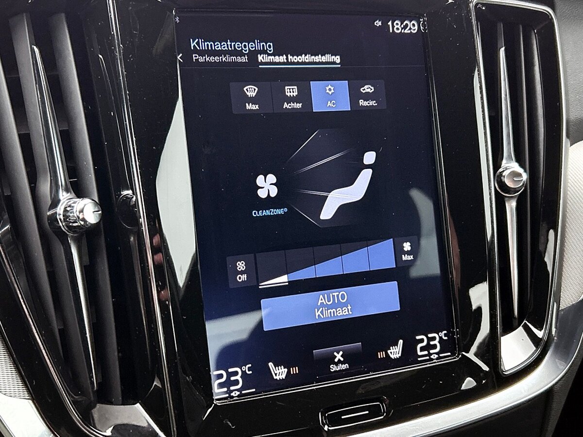 48797576 volvo s60 t6 r design pilot assist memory blis camera dab 17