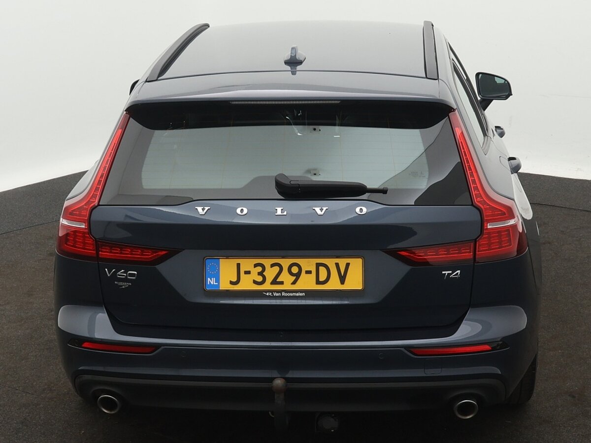 43289141 volvo v60 2 0 t4 momentum stoelverwarming trekhaak 9 03