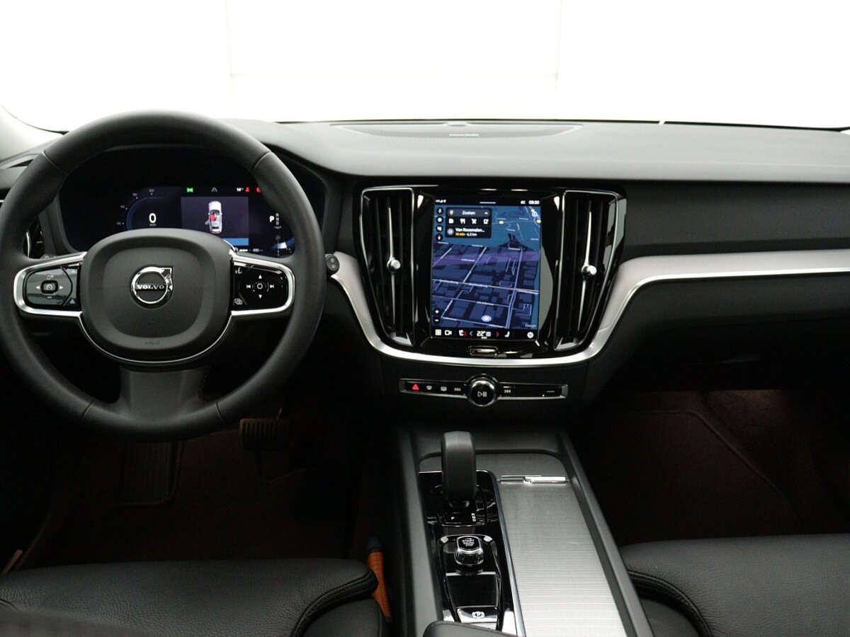 43882075 volvo v60 2 0 b4 plus bright panorama dak leder 360ao camera h k 6 02