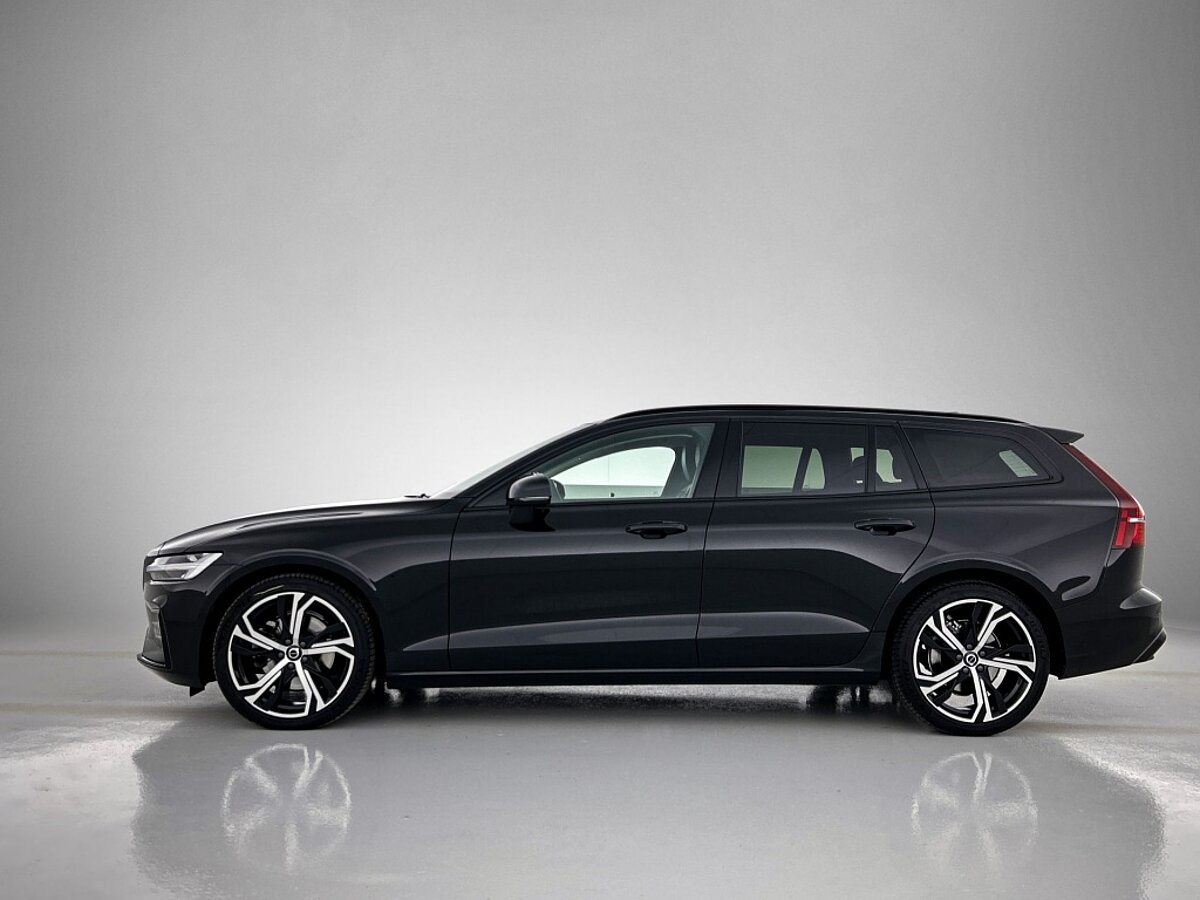 45216804 volvo v60 2 0 b3 plus dark 2 03