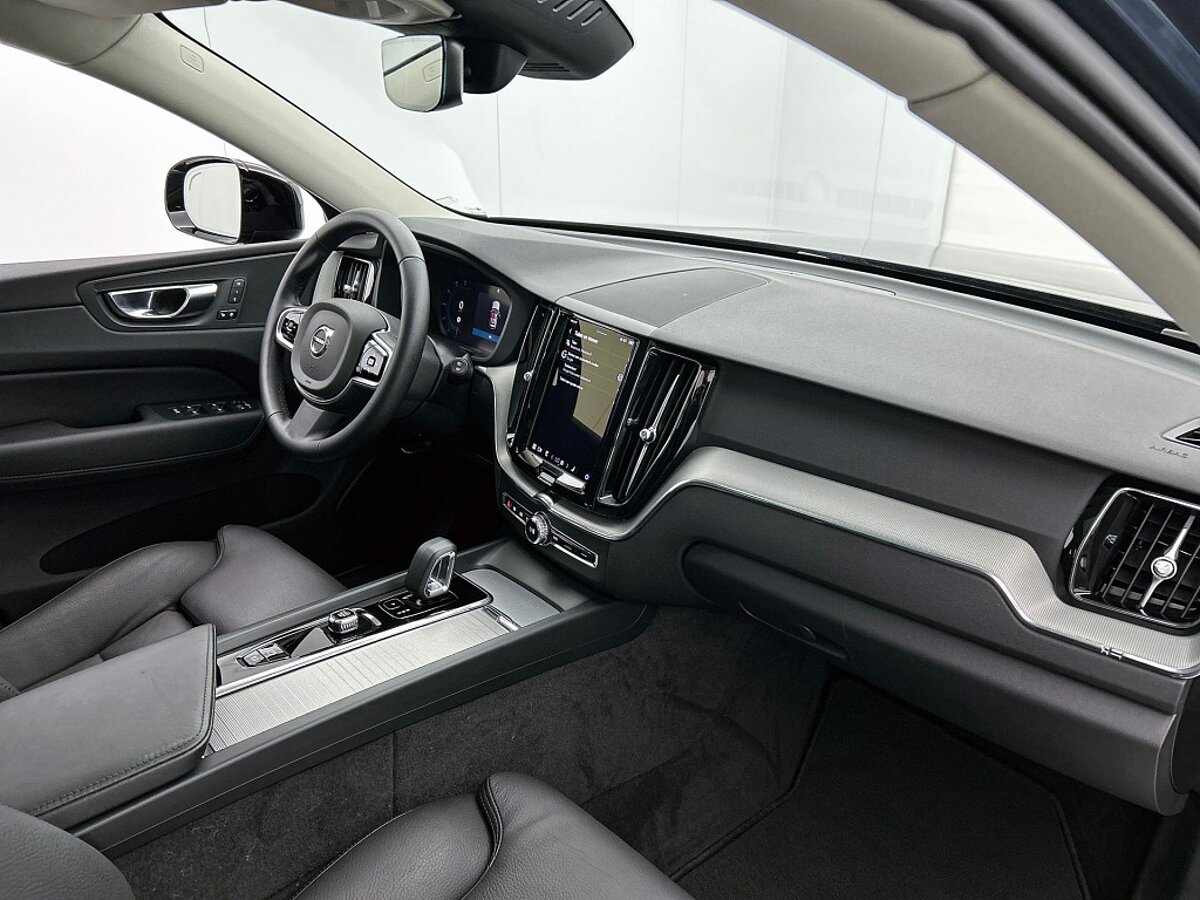 46744793 volvo xc60 2 0 t6 plus dark panorama dak all season trekhaak 57