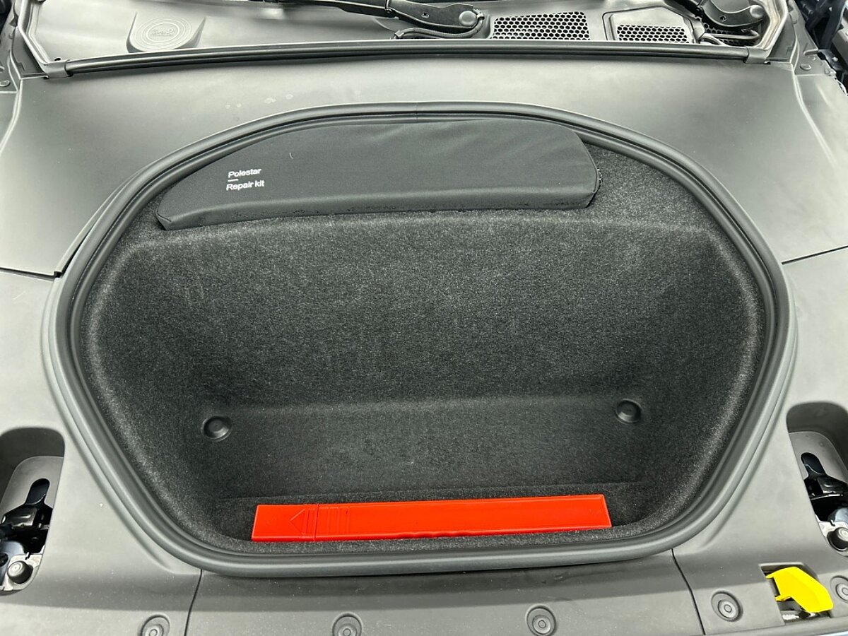 49559837 polestar 2 lrsm 82kwh pilot trekhaak 56