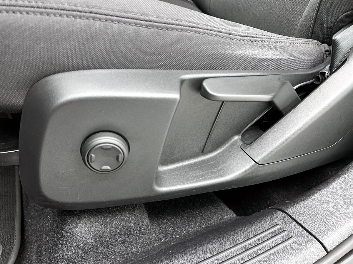 49594695 volvo xc40 1 5 t5 recharge business pro 63