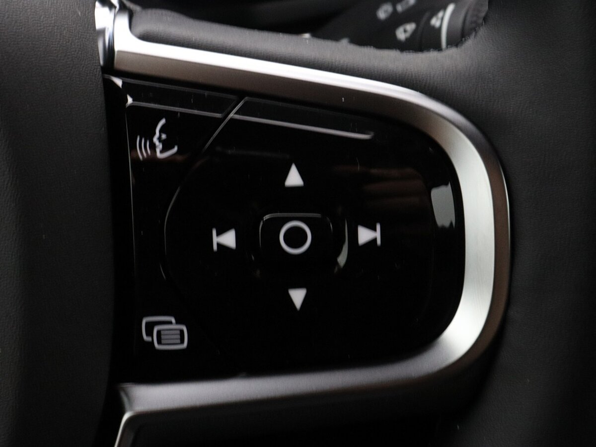 42455185 volvo v60 2 0 t6 awd ultimate dark panoramadak rondomzicht camera 19 0d32ac