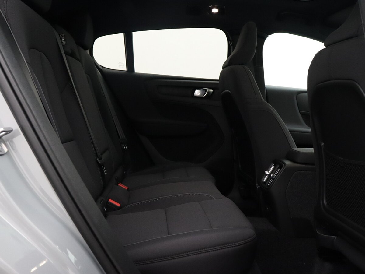 42792313 volvo c40 extended plus 82 kwh camera stoelverwarming getint glas 5e2de2