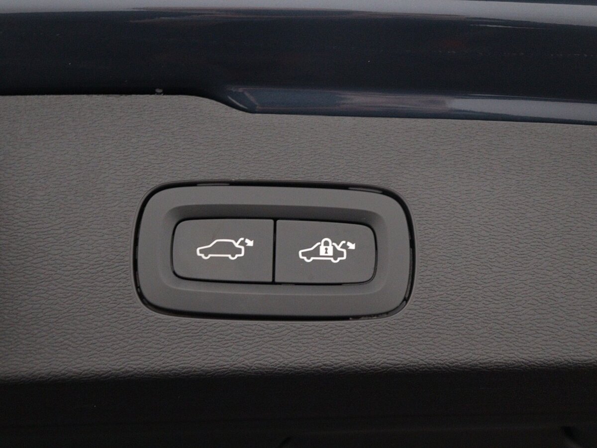 43852732 volvo v60 2 0 b4 plus dark trekhaak panoramadak a42252