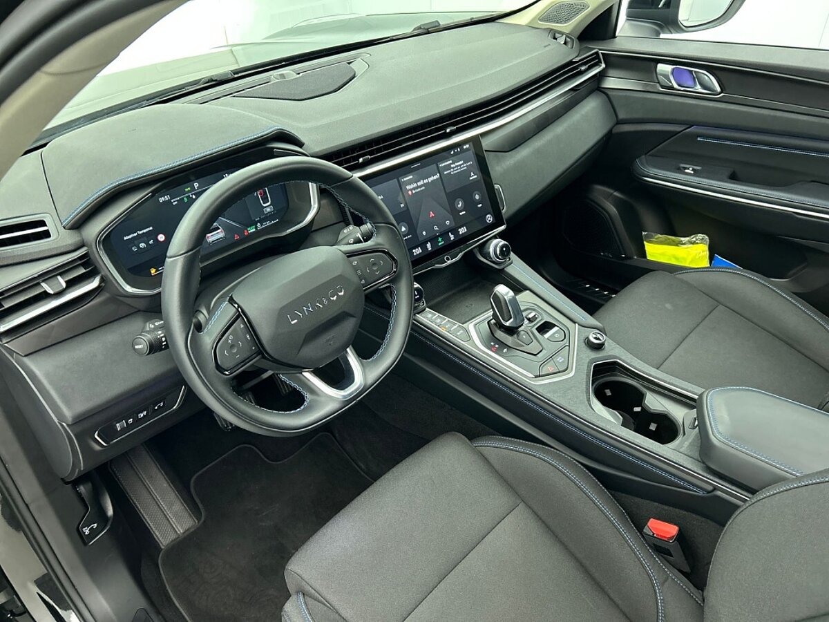 46583727 lynk co 01 1 5 phev business ed 1800kg trekvermogen 360 camera clima 31