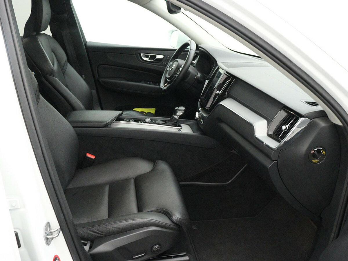 34254977 volvo xc60 2 0 t5 awd inscription panorama dak harman kardon memory s 8870d3