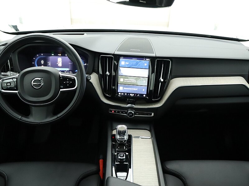 35651959 volvo xc60 2 0 t6 awd inscript 6 13