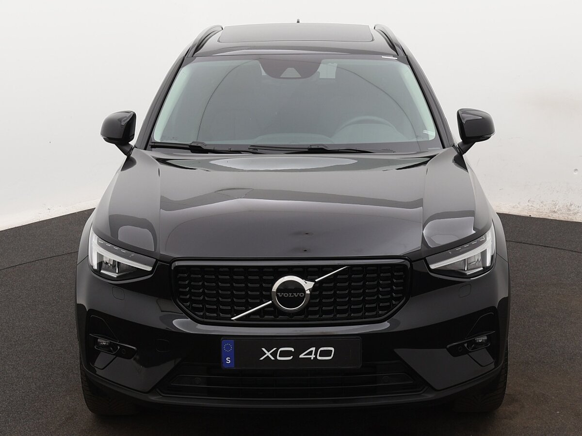 35007209 volvo xc40 1 5 t4 recharge ultimate dark 8 04