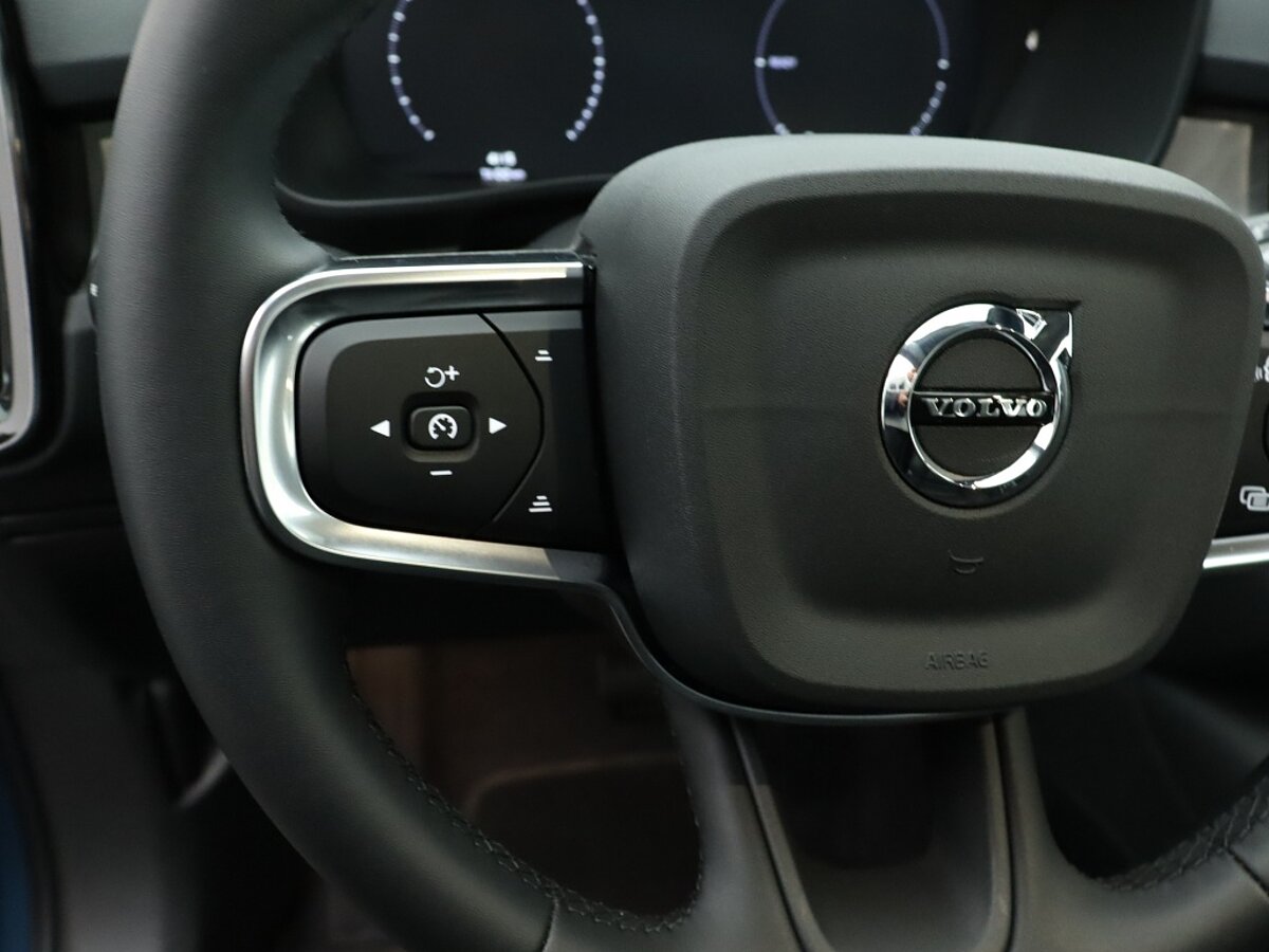 36079819 volvo xc40 1 5 t5 recharge ultimate bright 43