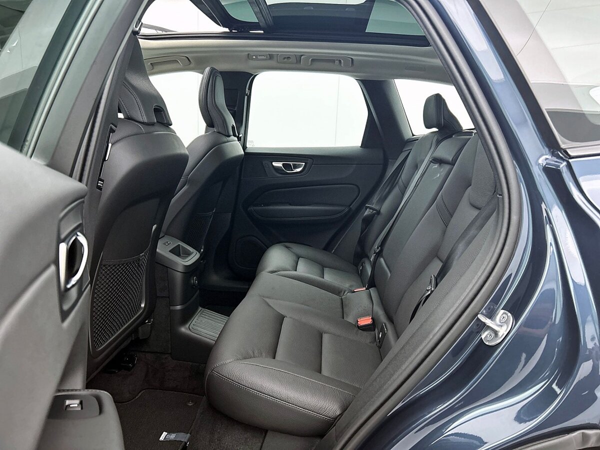 47517097 volvo xc60 2 0 t6 awd ultra dark leder panoramadak trekhaak 72