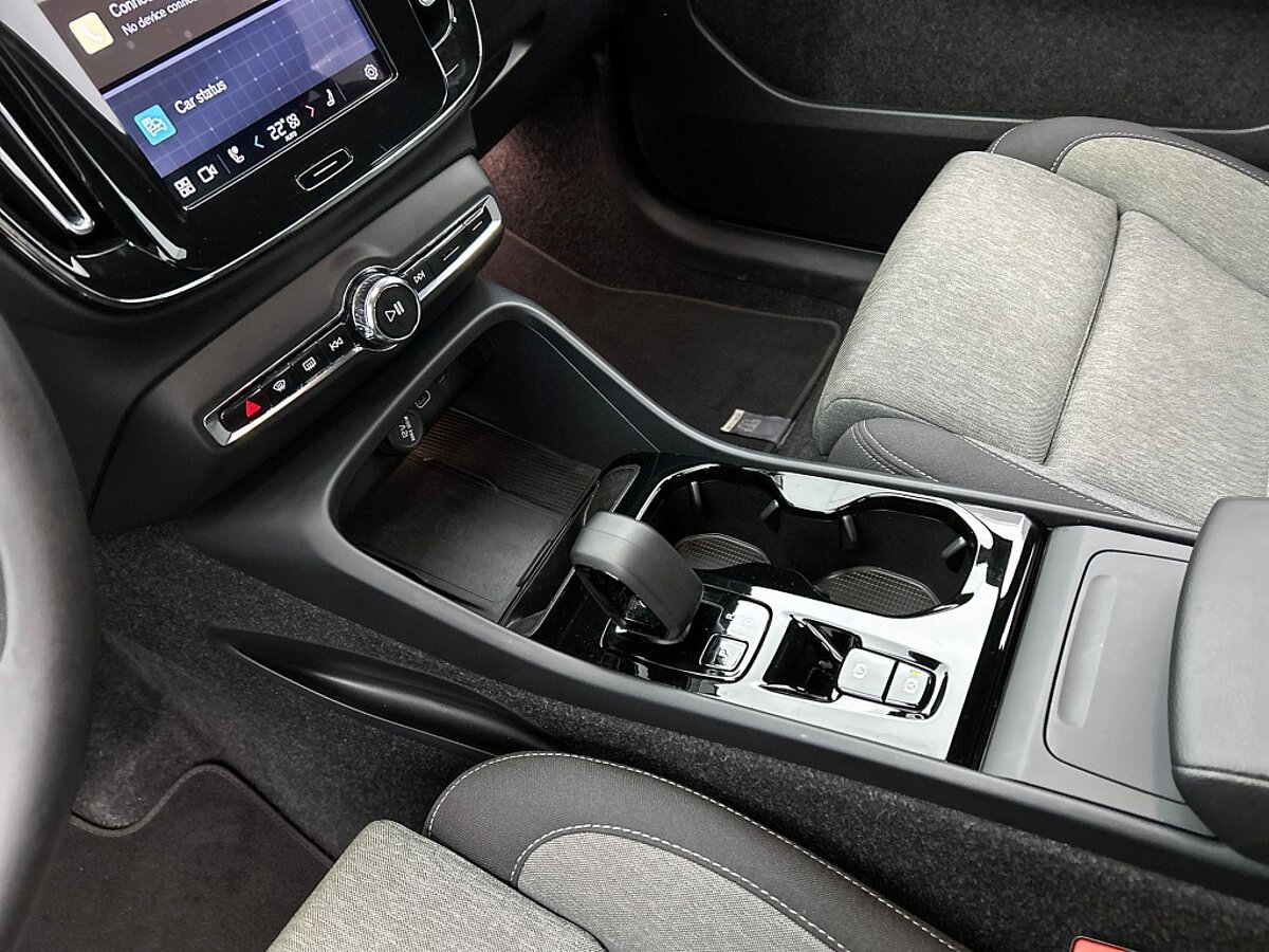 47965582 volvo xc40 2 0 b4 plus dark trekhaak harman kardon 13