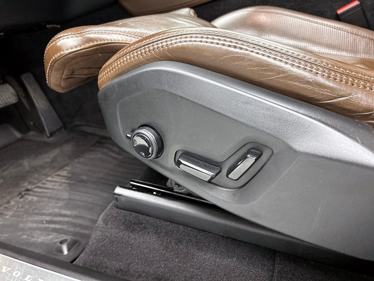 48879643 volvo xc90 2 0 t8 twin engine awd inscription leder panorama dak trek 72