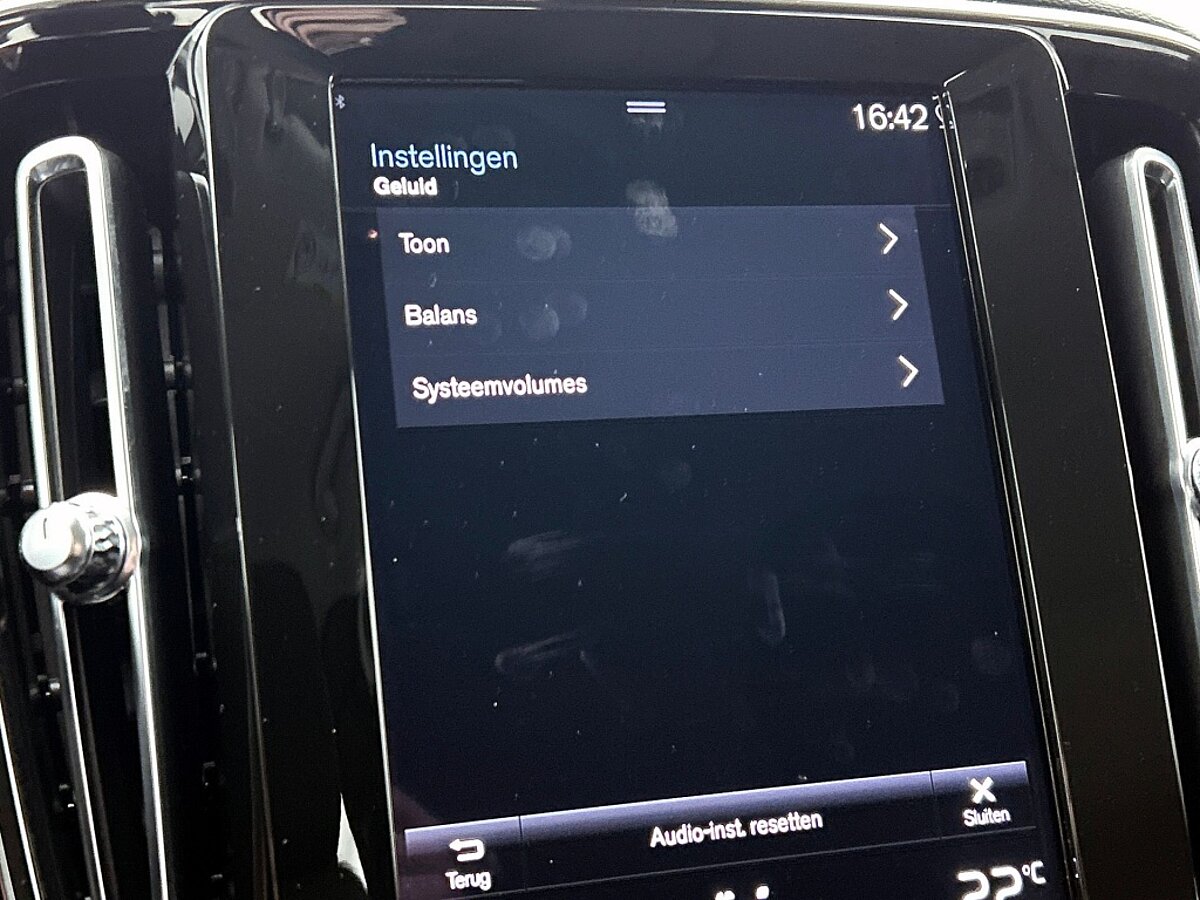 48970631 volvo xc40 1 5 t2 business pro trekhaak blis navigatie dab 71