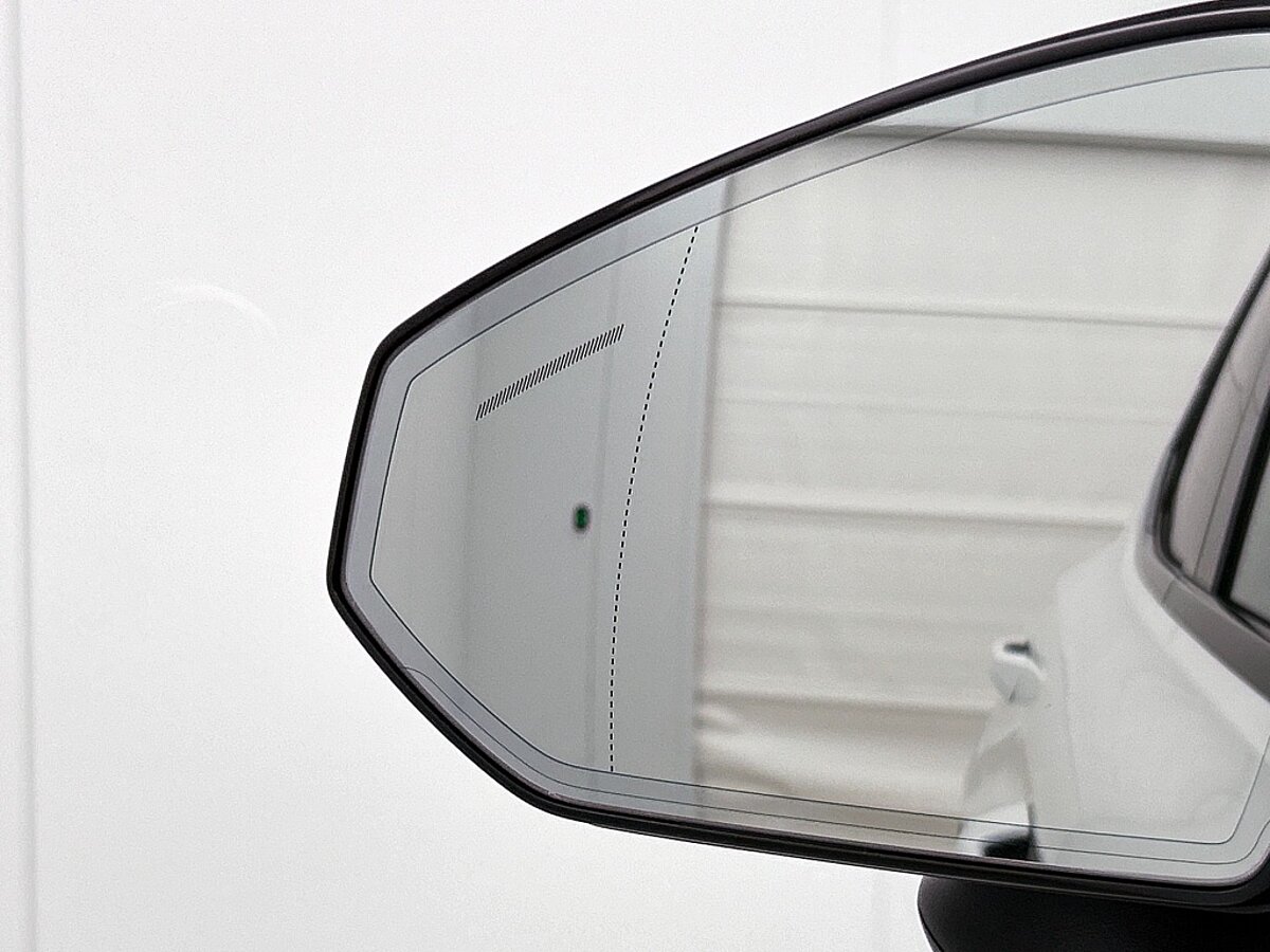 49432121 volvo ex30 single motor extended range ultra 69 kwh 15