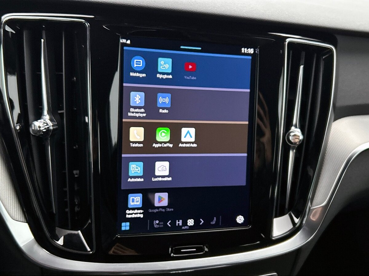 49847910 volvo v60 2 0 t6 awd plus dark harman kardon voorruitverw sportstoe 49