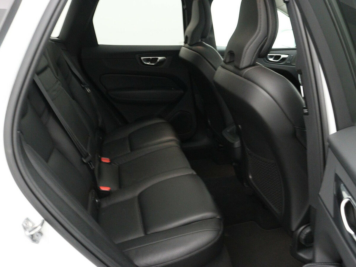 34254977 volvo xc60 2 0 t5 awd inscription panorama dak harman kardon memory s d6d737