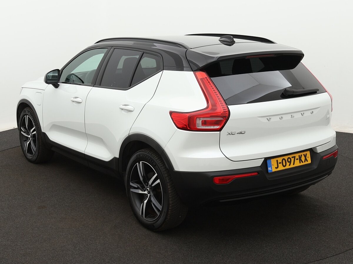 35652567 volvo xc40 1 5 t5 recharge r design trekhaak harmond kardon camera 3 04