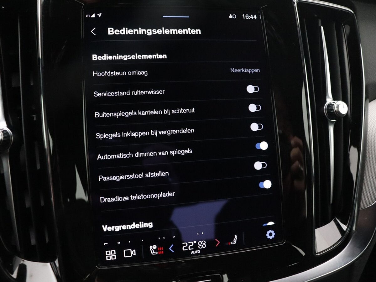 37256560 volvo s60 2 0 b4 plus dark lederen bekleding 360 camera e461ef