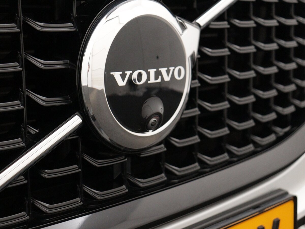 44353155 volvo xc60 2 0 t6 awd ultra dark d4f4a4