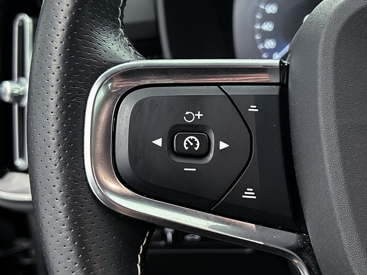 44713431 volvo xc40 1 5 t5 recharge r design origineel nl 35