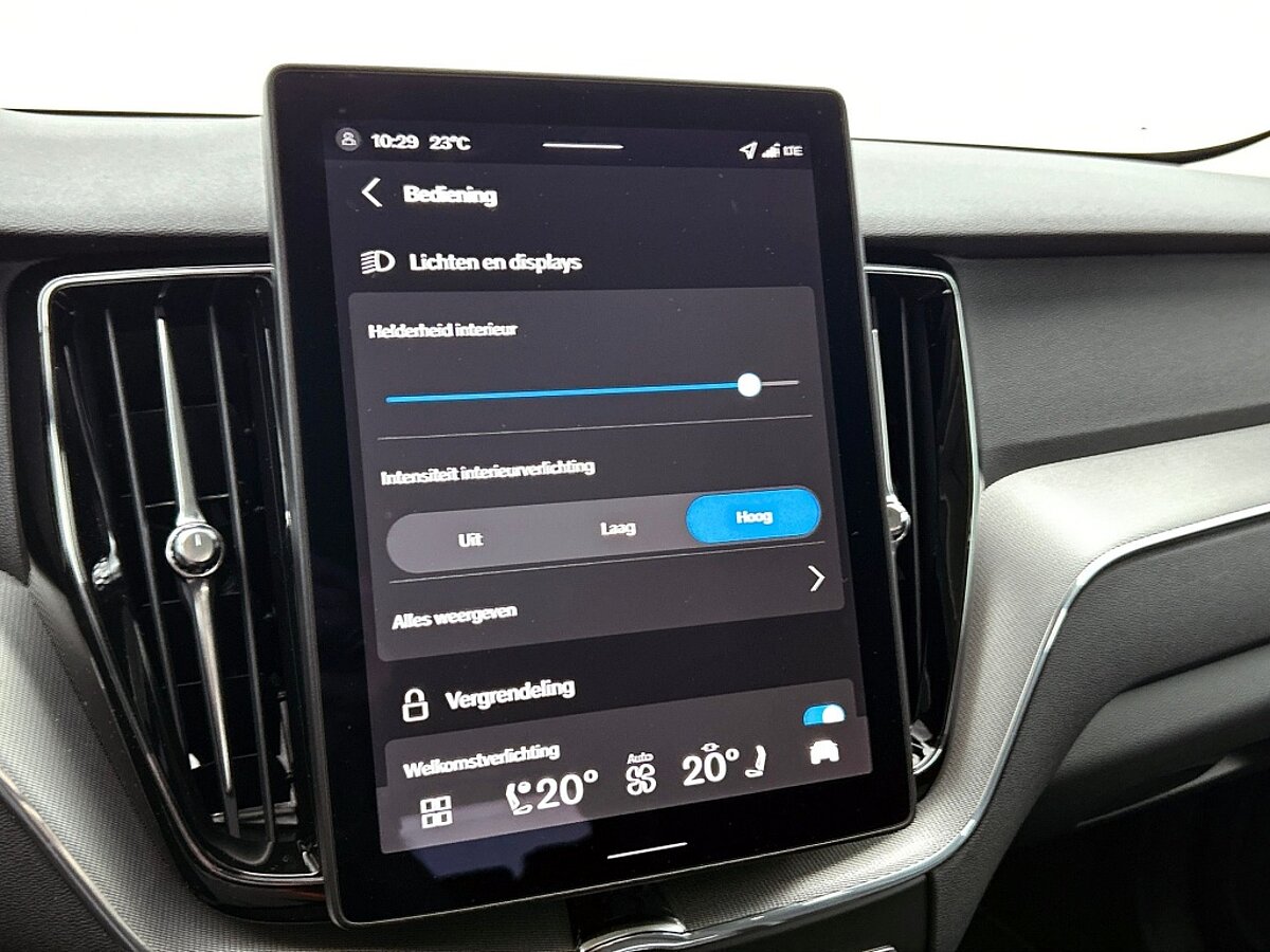 46518073 volvo xc60 xc60 t6 awd essential actie van 66130 voor 60 700 driver a 14