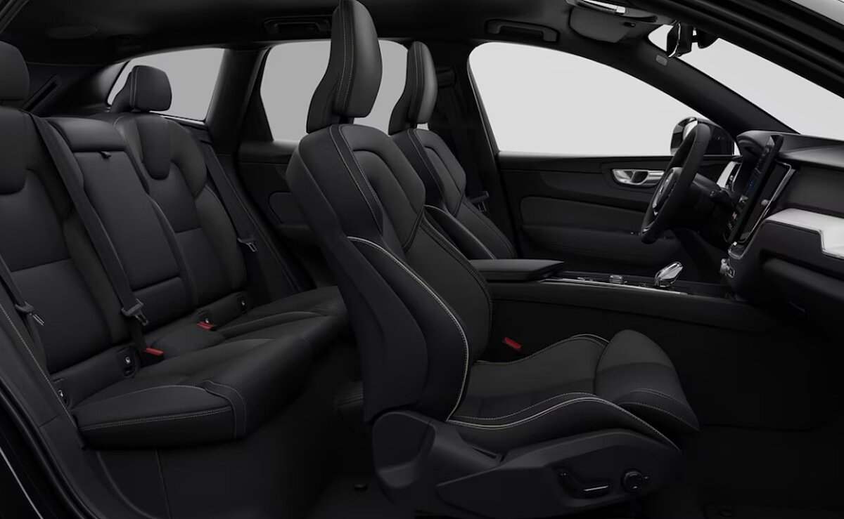 49399511 volvo xc60 2 0 t6 awd plus black edition 4 01