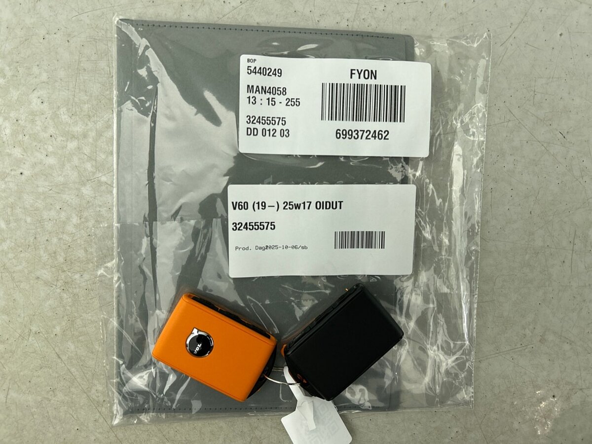 49639847 volvo v60 2 0 b4 core actie van 65314 voor 62300 lederen bekleding 36