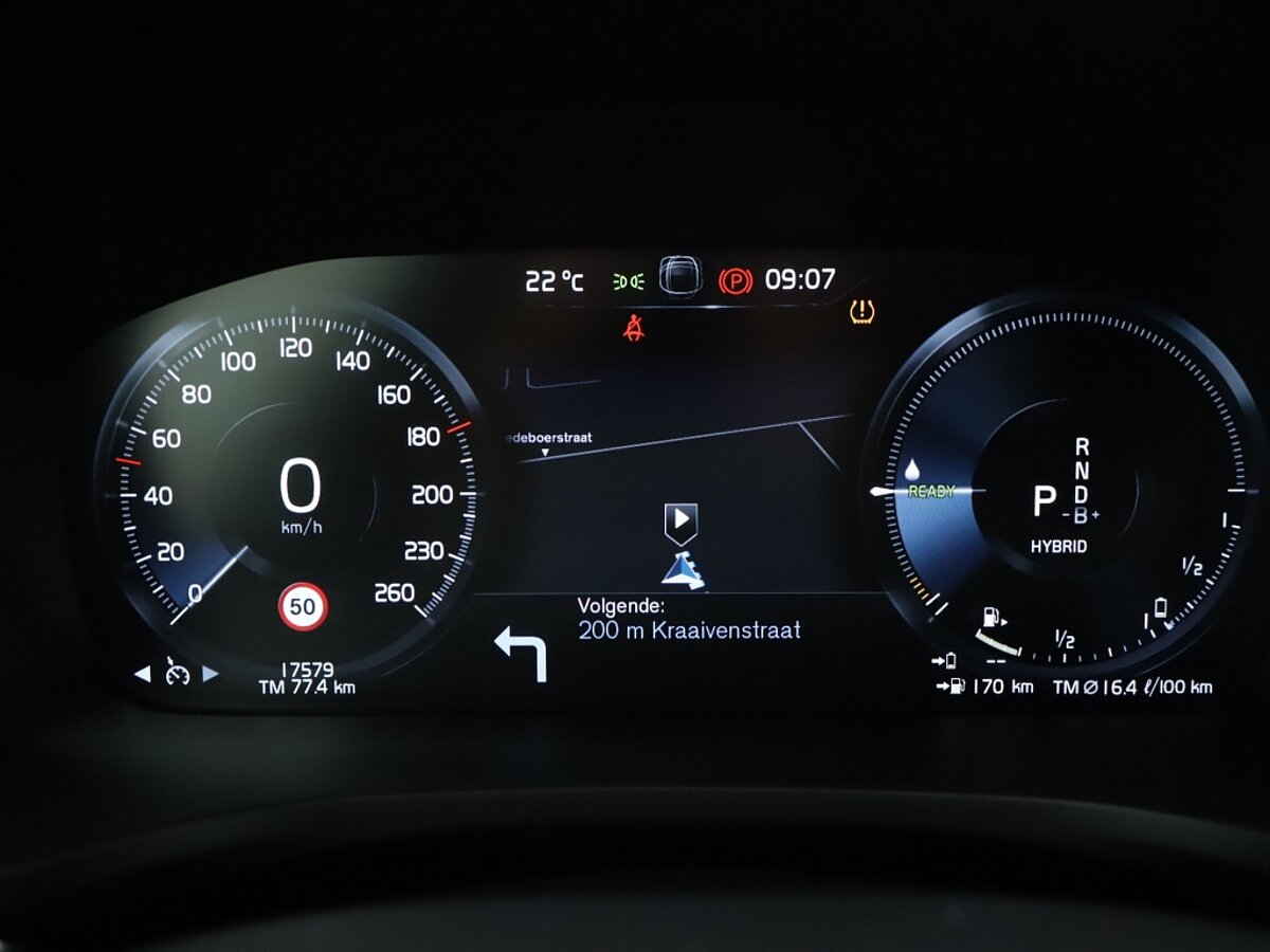 35014607 volvo v60 2 0 t6 recharge awd r design 52