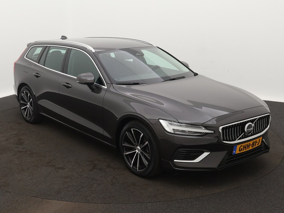 39204316 volvo v60 2 0 t6 awd essential edition adaptive cruise stoelverwarming 8 07