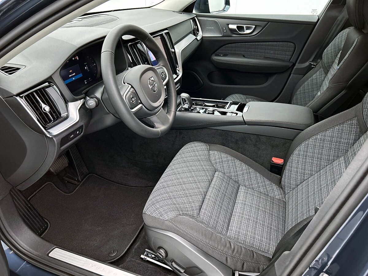 46693500 volvo v60 v60 t6 twin engine awd core business 19 velgen climate 49