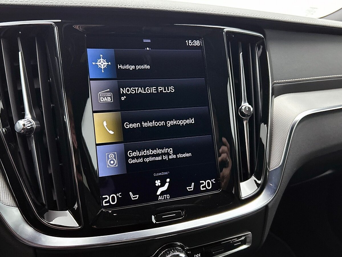 47156578 volvo v60 2 0 t6 r design pano 360 cam pilot assist trekhaak spo 66eeb5