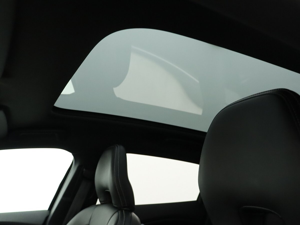 35472655 volvo v40 2 0 t4 bns sport panorama dak navigatie camera achter le 77