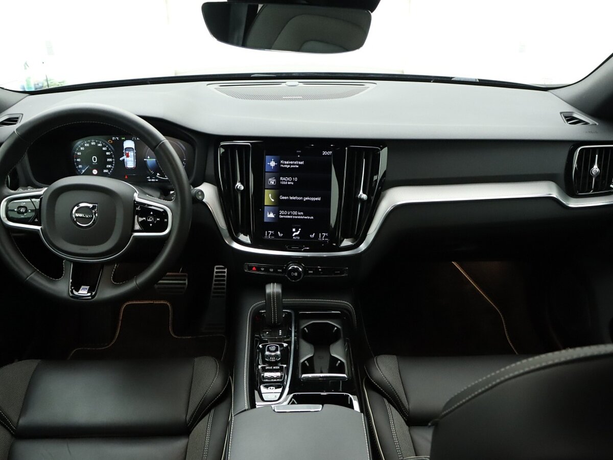 35475505 volvo v60 2 0 t8 te awd r design 19 inch harman kardon 6 06