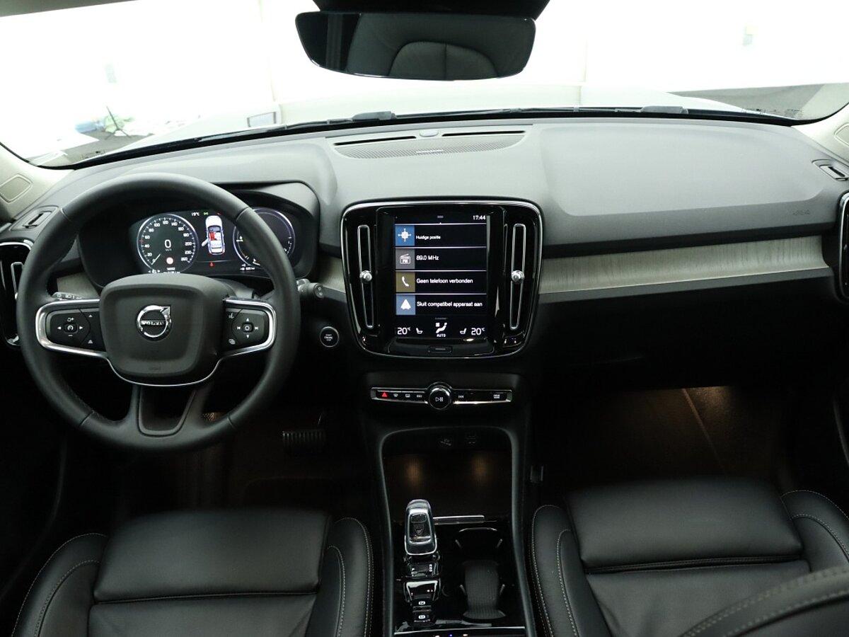 35484671 volvo xc40 1 5 t5 recharge inscription 6 10