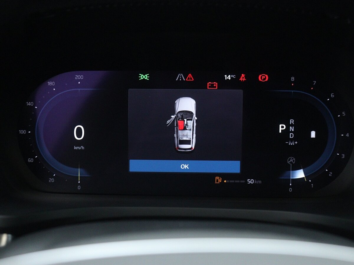 43755968 volvo v60 2 0 b3 plus dark sportstoelen zwarte hemel camera 3f6afb