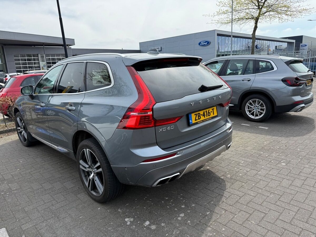 45217526 volvo xc60 2 0 t8 twin engine awd inscription 35