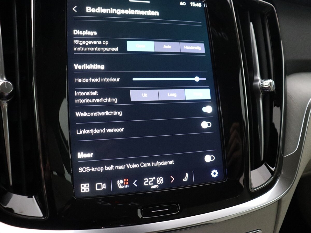 47627816 volvo v60 2 0 t6 awd plus dark 64