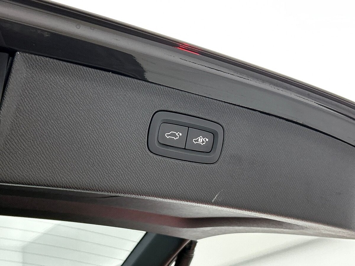 48296559 volvo xc90 2 0 t8 awd ultra dark 70